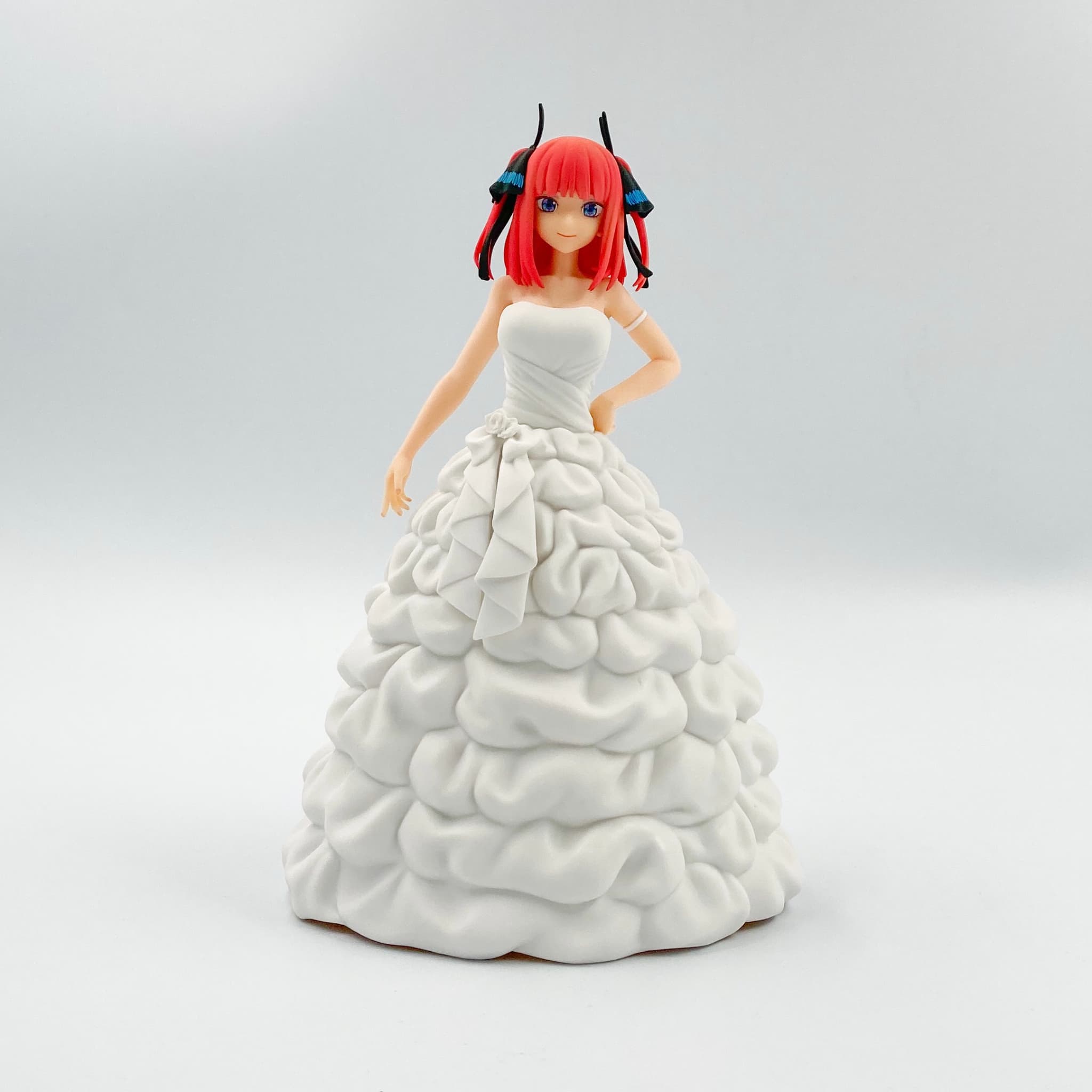 五等分の花嫁∬からウェディングドレスの中野二乃が登場｜オンライン