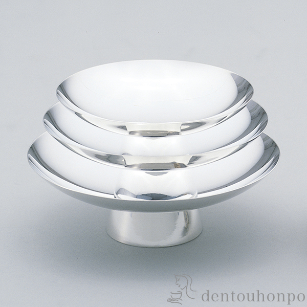 純銀盃 勲三等 瑞宝章 純銀杯 純銀盃 勲三等 瑞宝章 純銀杯 - メルカリ