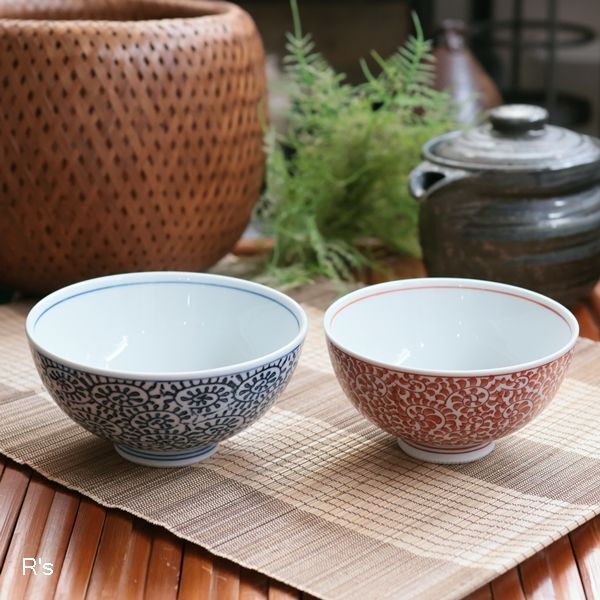 幸兵衛窯 夫婦茶碗 蛸唐草文様 青と赤 未使用品（フ5728） - リユース