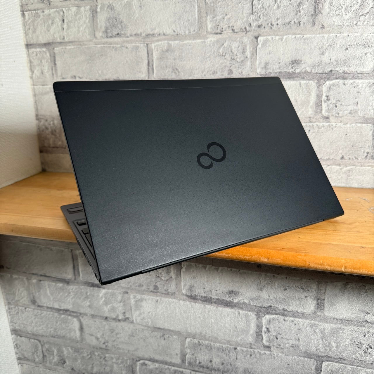 超!!軽量】0.9kg 富士通 LIFEBOOK U938/S / Windows11 & Office2021