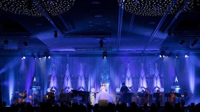 12月27日 柏木由紀 初のディナーショー開催！ – DE COLUM