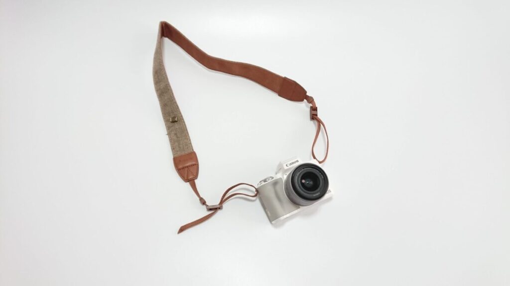 カメラ Vol.03：Canon EOS KISS M用ストラップ | Digital La Vie.