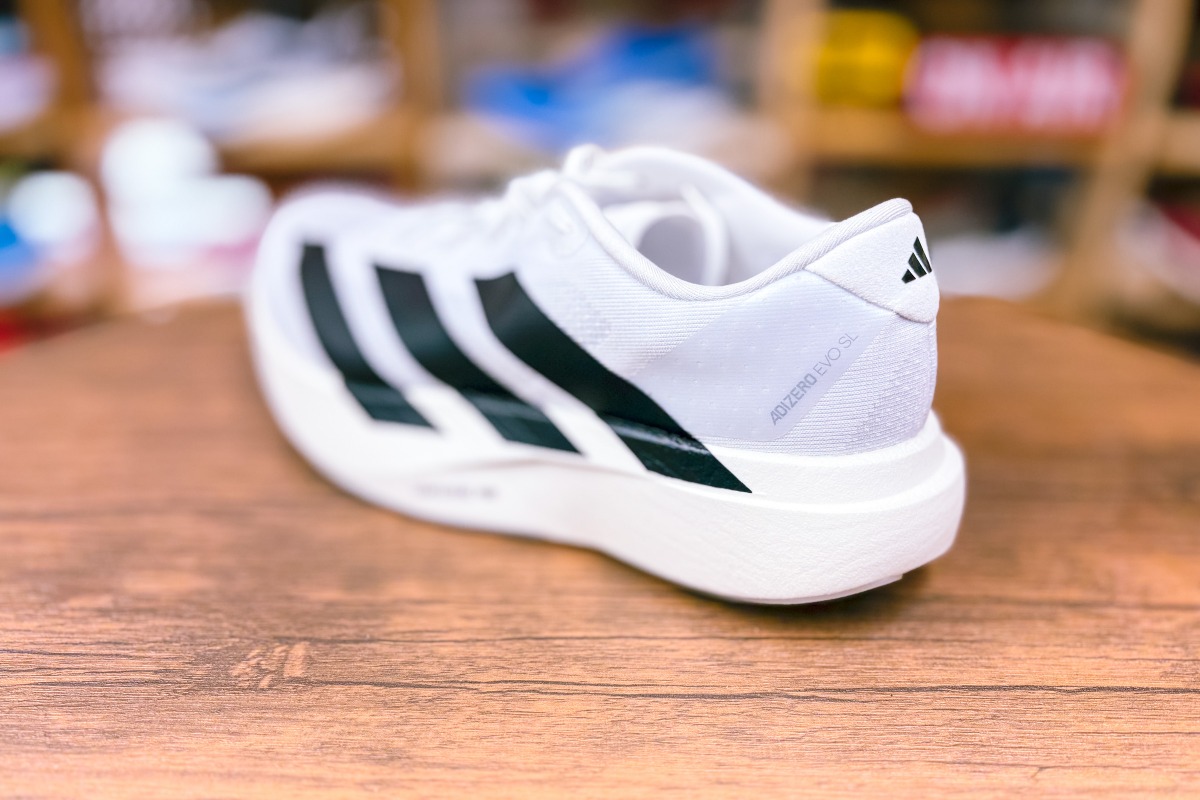 アディダス『ADIZERO EVO SL』は“サブ3ランナー”のレース用にも良い