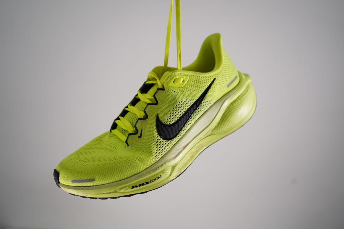 ナイキ『ボメロ 18』『ペガサス 41』を徹底比較。初心者ランナーは