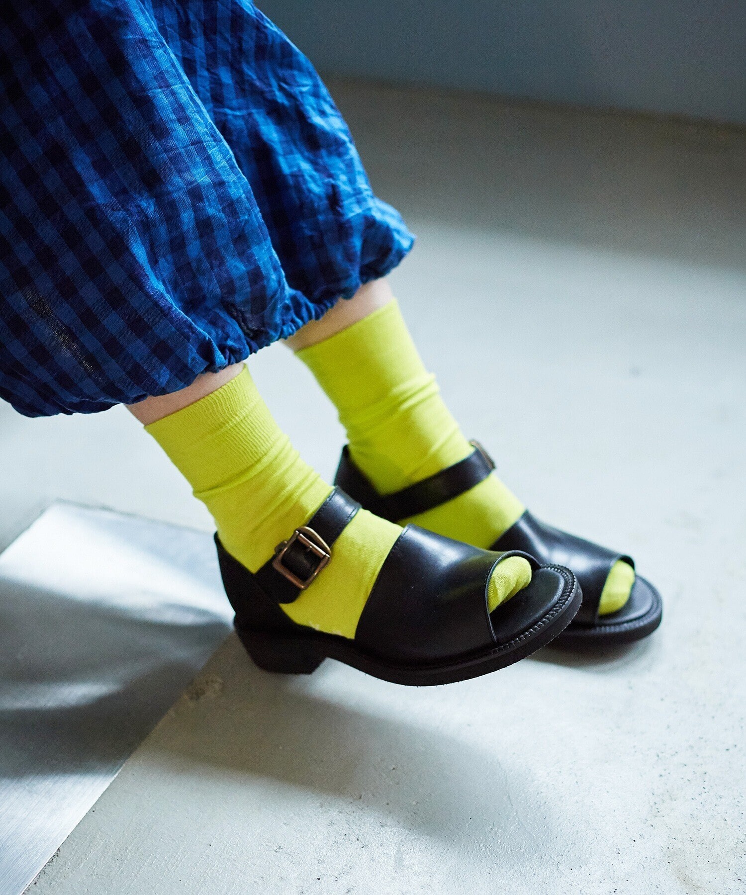 AMBIDEX Store △○レザー サンダル(23 コゲチャ): bulle de savon