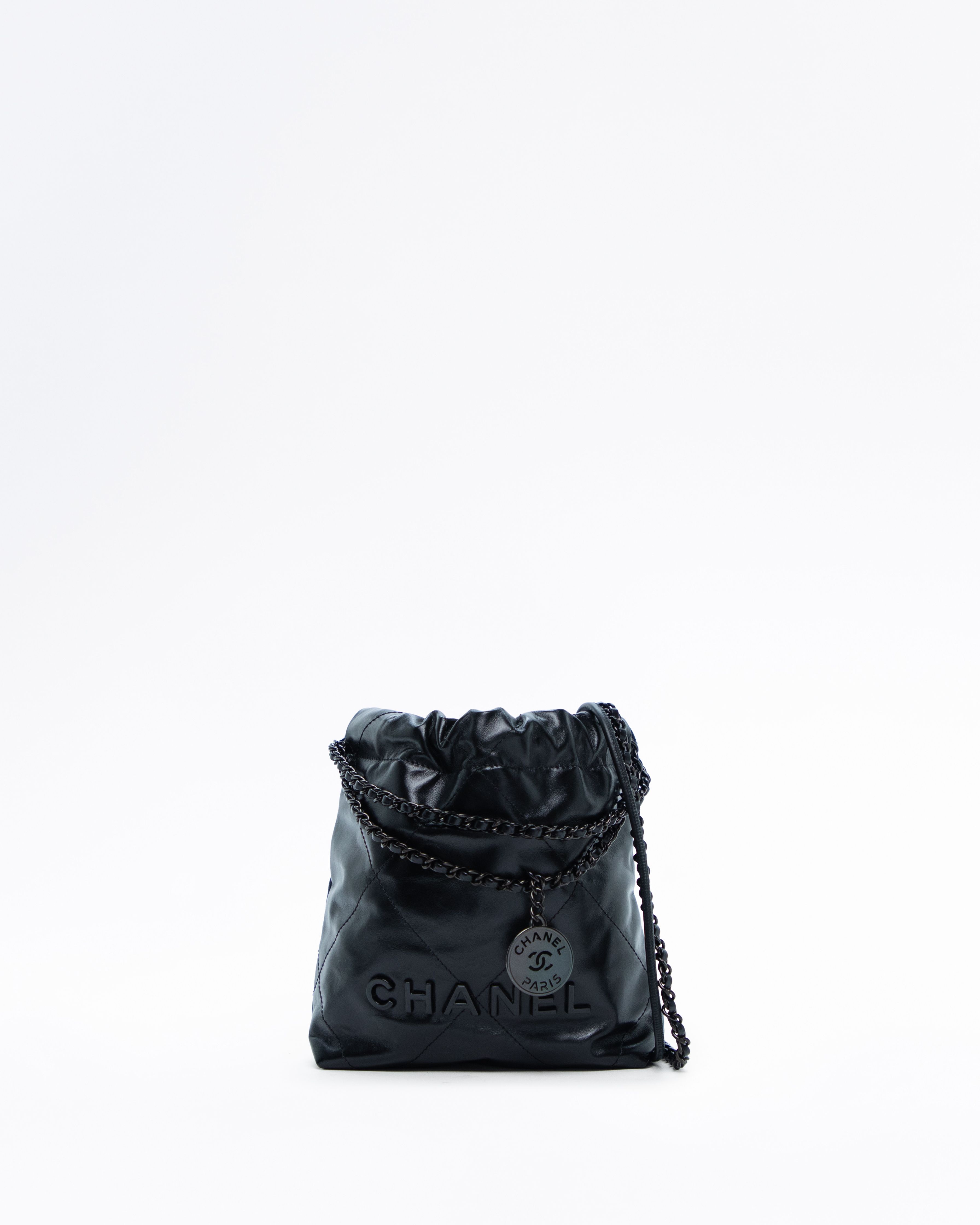 Chanel So Black Chanel 22 Mini Handbag | Vivrelle