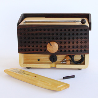 木のラジオ／Magno（マグノ）｜愛着を持ってずっと使いたいモノを集め