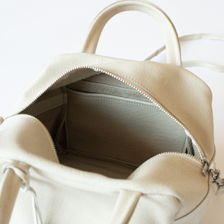 HALLIE 2WAYキューブポシェット／REN（レン）｜愛着を持ってずっと使い