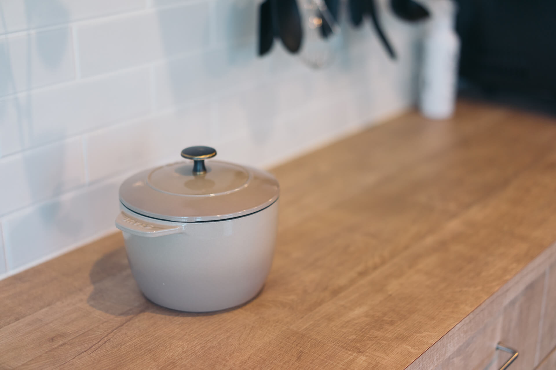 この深さがポイント！STAUB ラ・ココット de GOHAN | goodroom journal