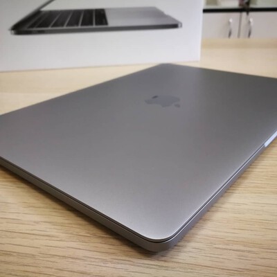 MacBook Pro 13.3