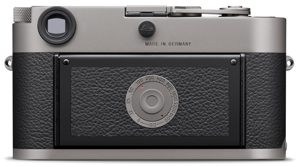 チタンを纏ったライカのフィルムカメラ「M-Aチタンセット」発売