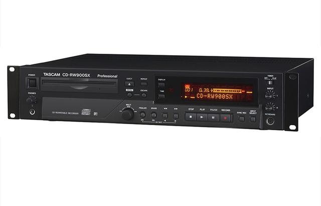TASCAM、業務用CDレコーダー／プレーヤー「CD-RW900SX」を8月27日に