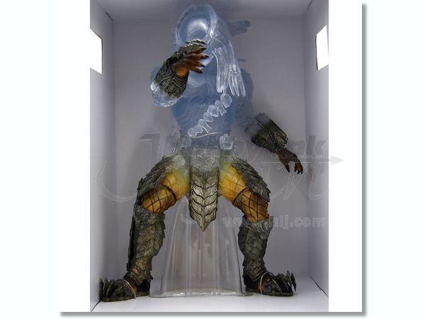 プレデターリアルフィギュア プレミアム Ver.: A 透明化 Ver. | HLJ.co.jp