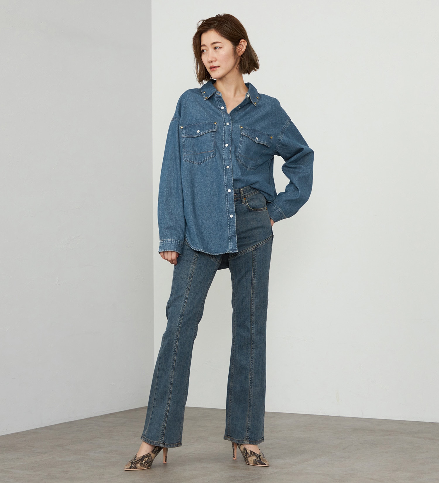 試着対象】SOMETHING LISA HIP LINE フレアデニムパンツ|SOMETHING