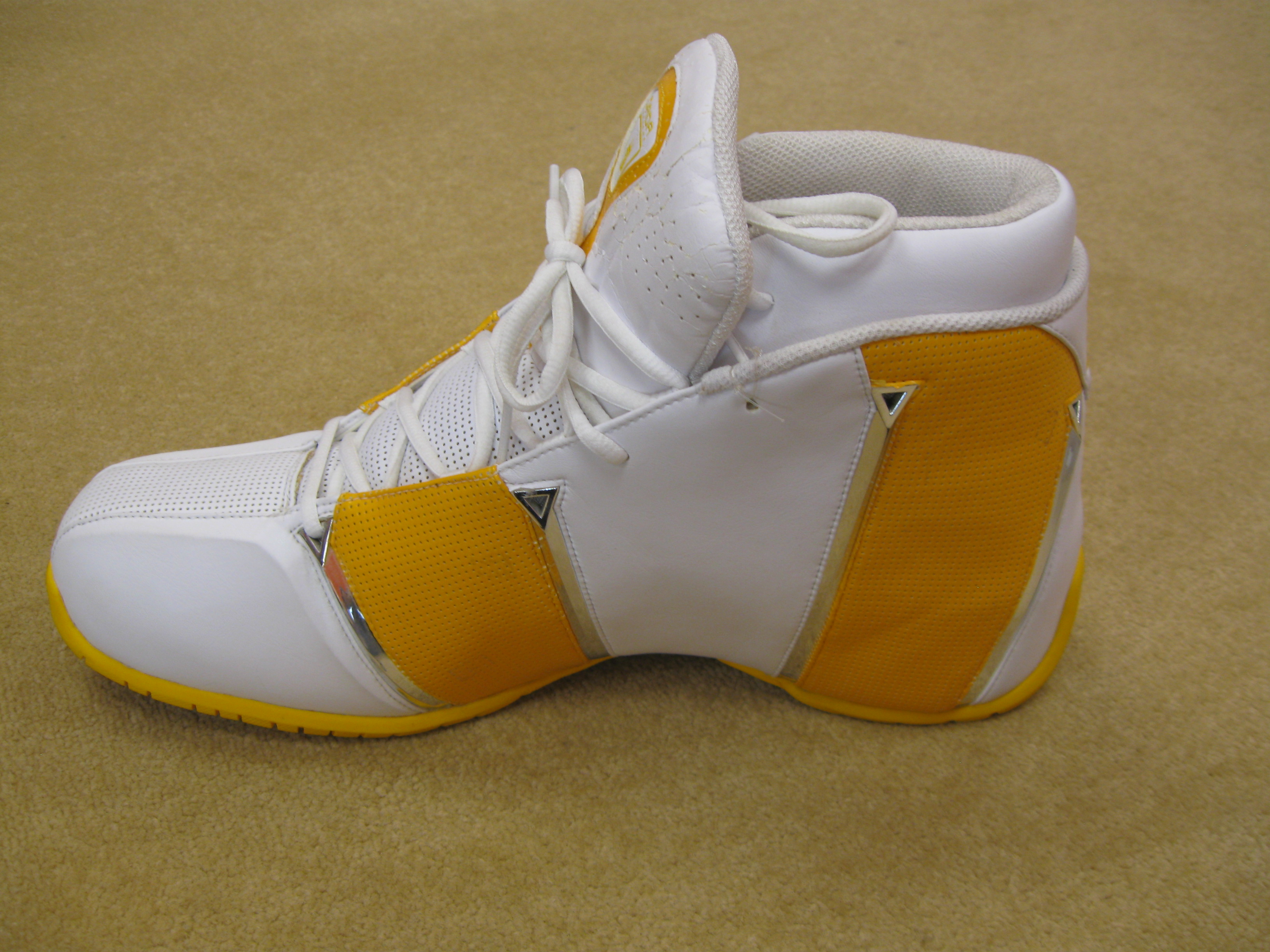 シューズ(男性用) DADA karl malone 30cm Charitybuzz: liveBID! Karl