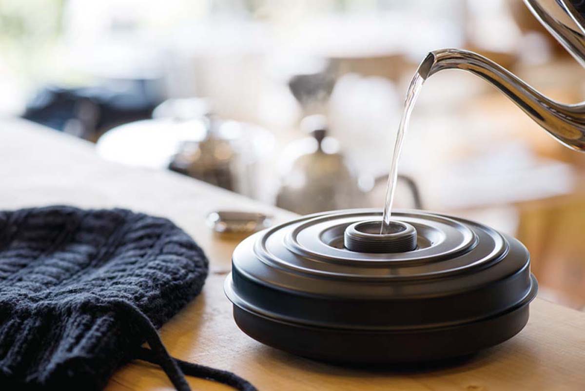 100％ピュアコットンで編んだカバーの肌ざわりが優しい、新潟発の「FD