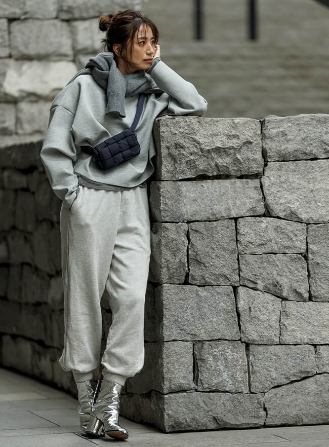 東原亜希 FORME 2024 フォルム ダンボールスウェット