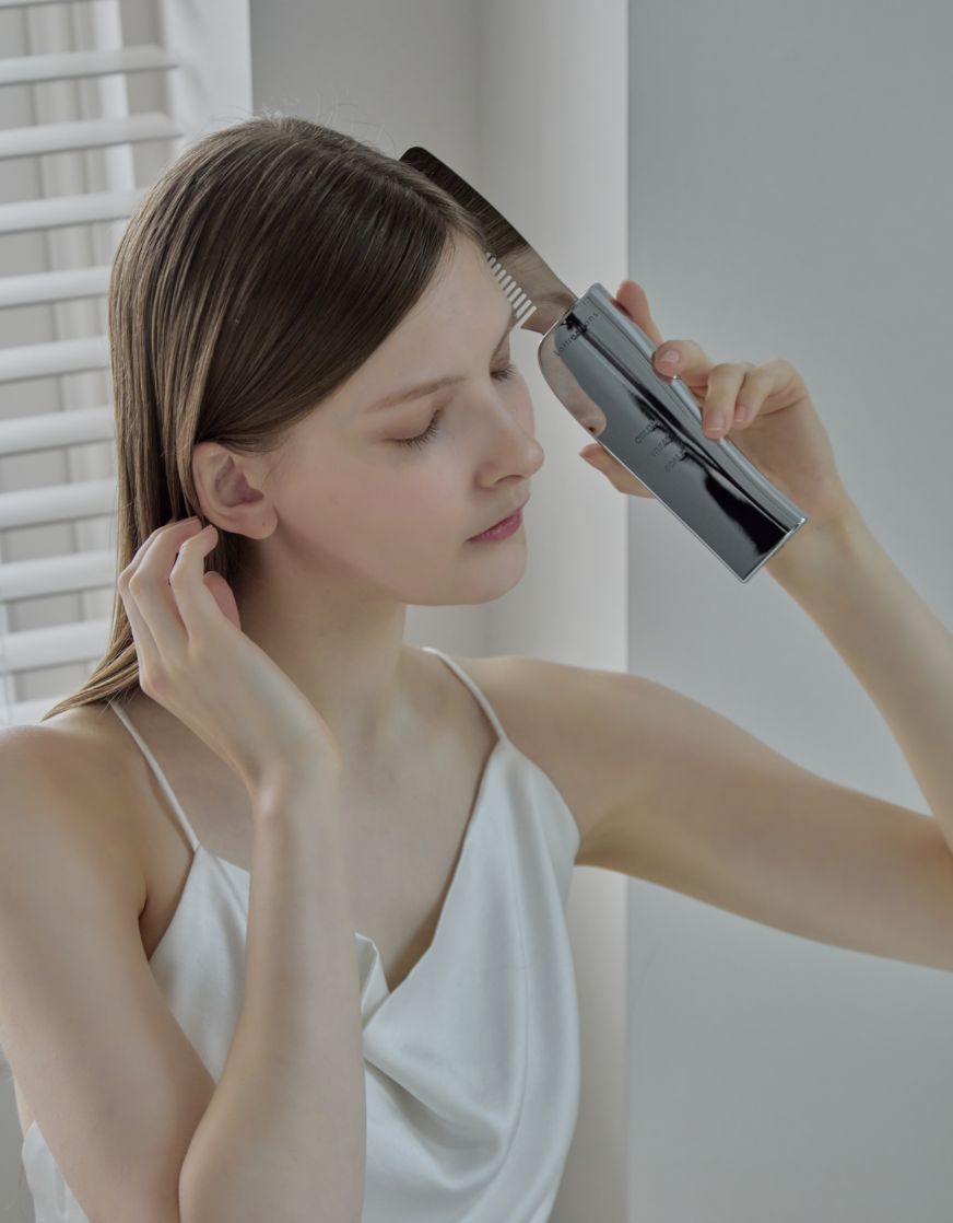 LATTRACTIONS（ラトラクション）｜トリートメント・カラー浸透促進コーム