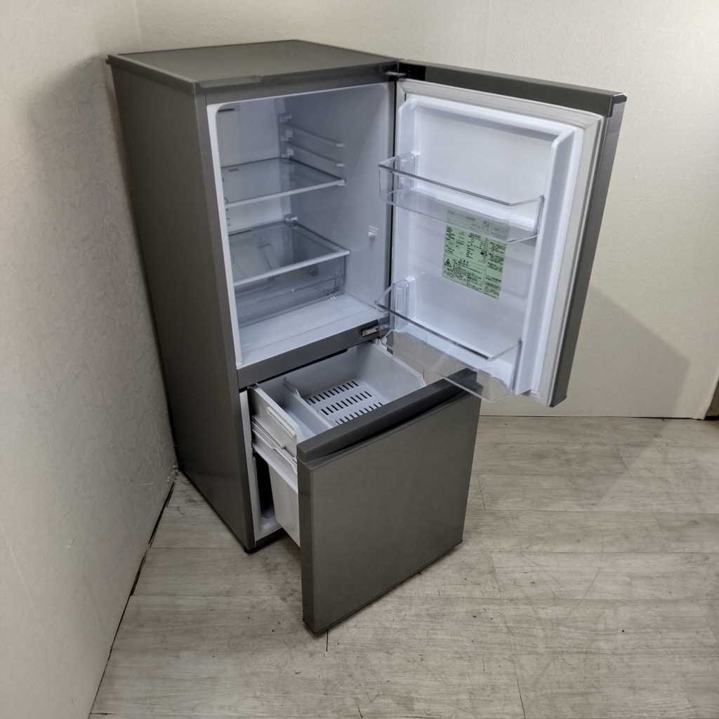 年式 126L スタイリッシュ 2ドア冷蔵庫 アクア AQR-13J-S 2020年製
