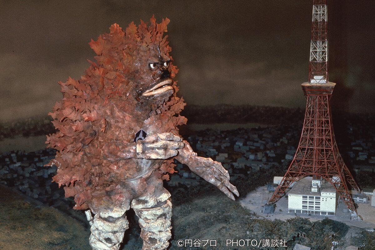 4月17日 セミ人間が地球に潜伏しガラモンが東京タワーを襲う