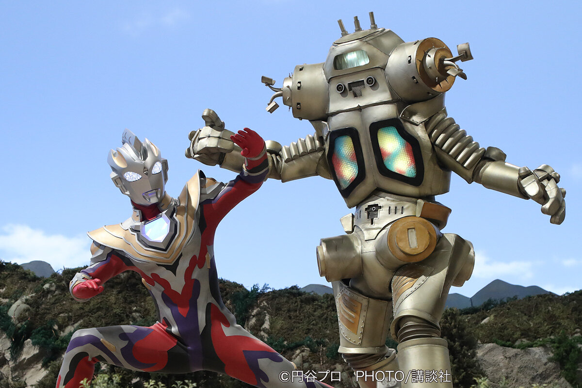 8月15日 ウルトラマンゼットがキングジョーに新必殺技を炸裂させる