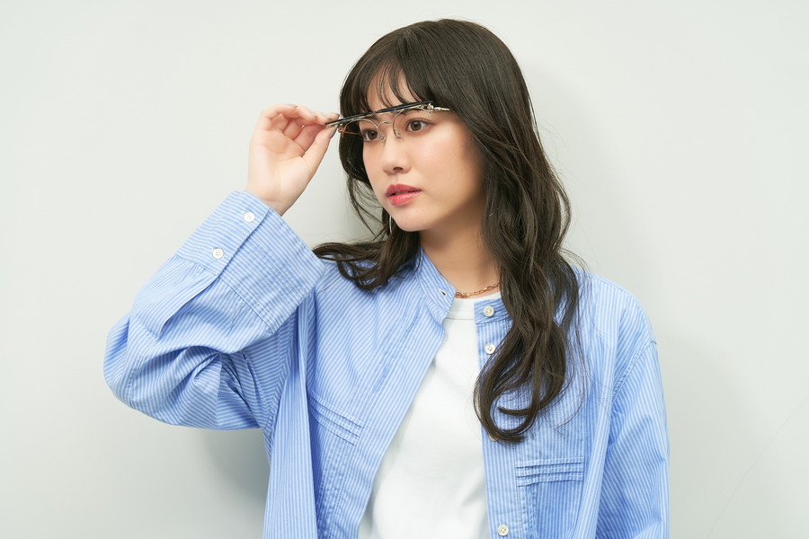 優しい印象のボストンフレーム/FLIP UP(跳ね上げ式メガネ)（ZO241010