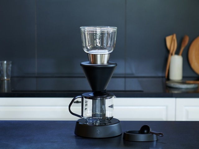 ハンドドリップを超えた!? スタイリッシュなスマートコーヒーメーカー