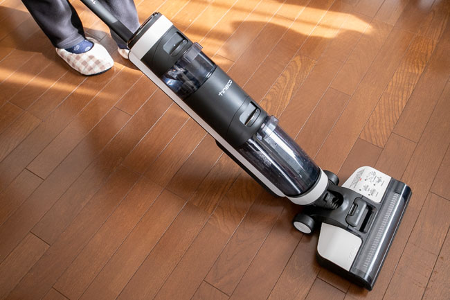 吸引と水拭きが同時にできるTinecoのコードレス掃除機「FLOOR ONE S3