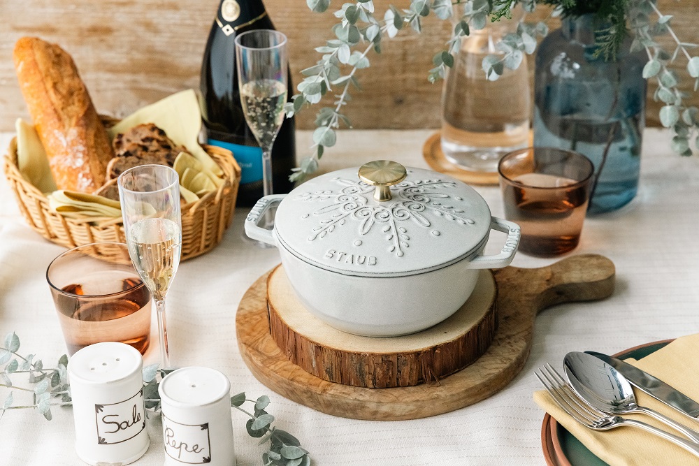 地上波テレビ通販初登場！フランス製鋳物ほうろう鍋「STAUB（ストウブ