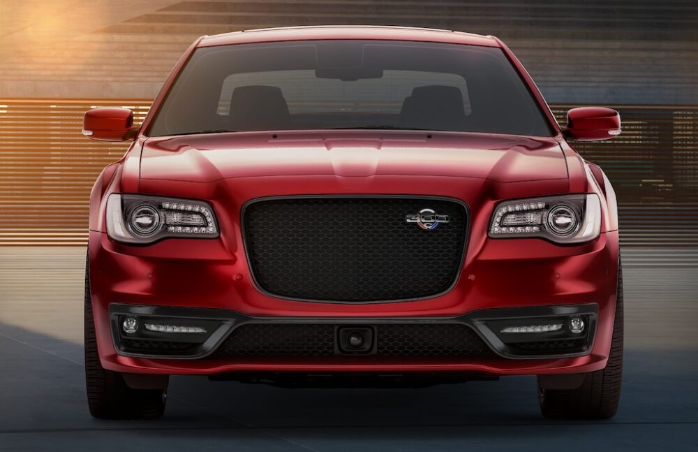 複雑ながらも長い歴史のあるクライスラー300がまたも生産終了 | Dig-it