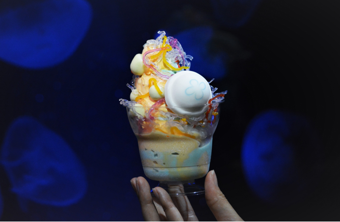 京都水族館】21種130個の手作りのクラゲ風鈴が涼やかに奏でる 夏限定