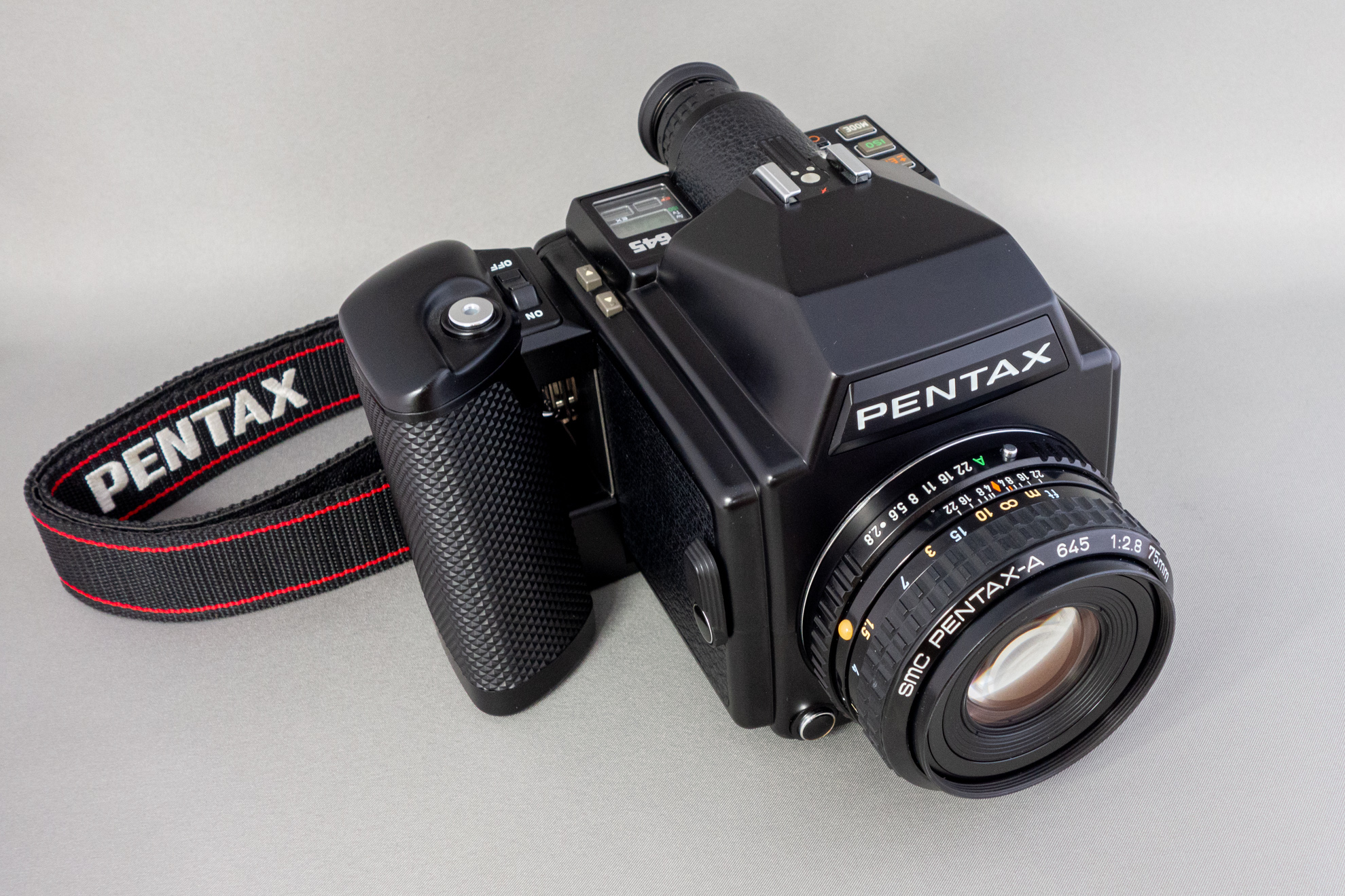 PENTAX 645 ◇レビュー 外観編◇ | デジタル試しうち