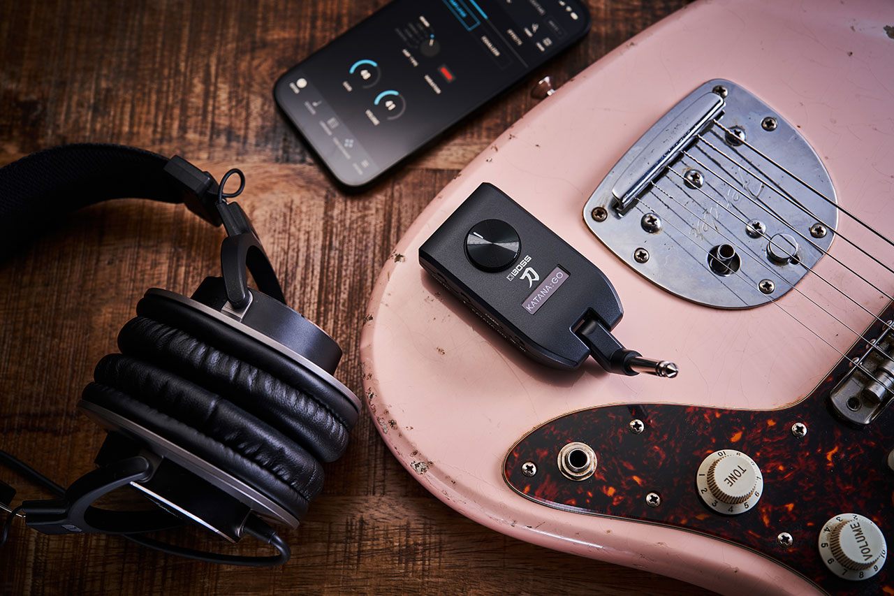 BOSSからヘッドホンアンプ「KATANA GO」が発売。