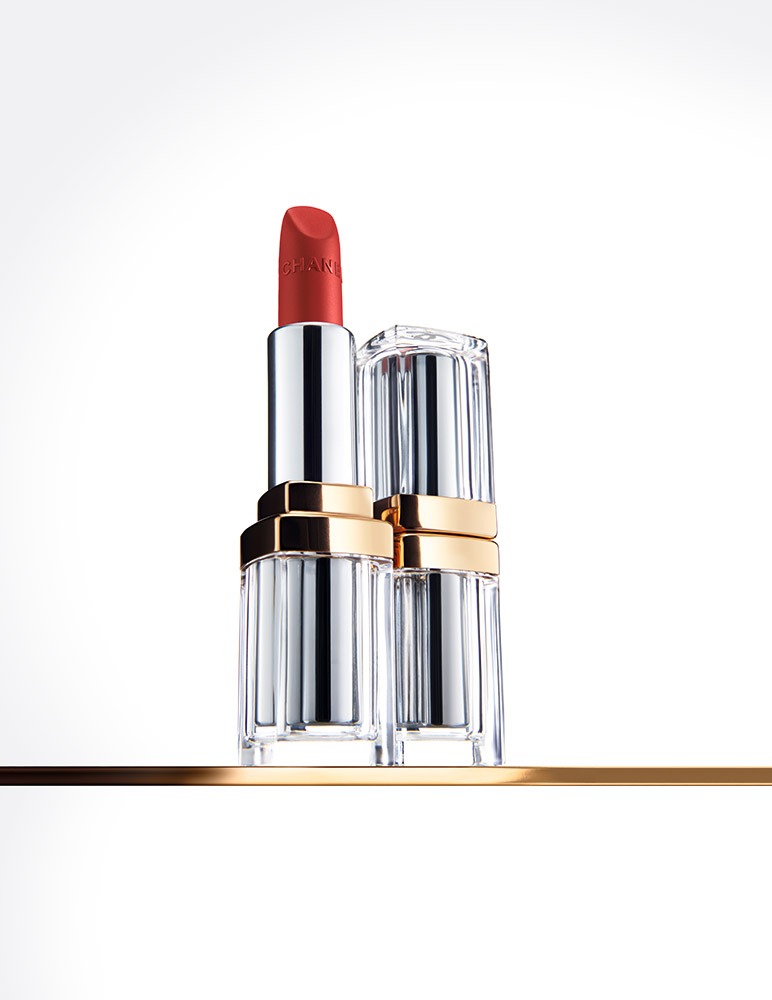 シャネル】の革新と伝統が詰まった新作リップスティックが登場 | Domani