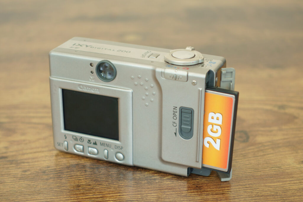 Canon IXY DIGITAL 200 【オールドコンデジ / 作例】