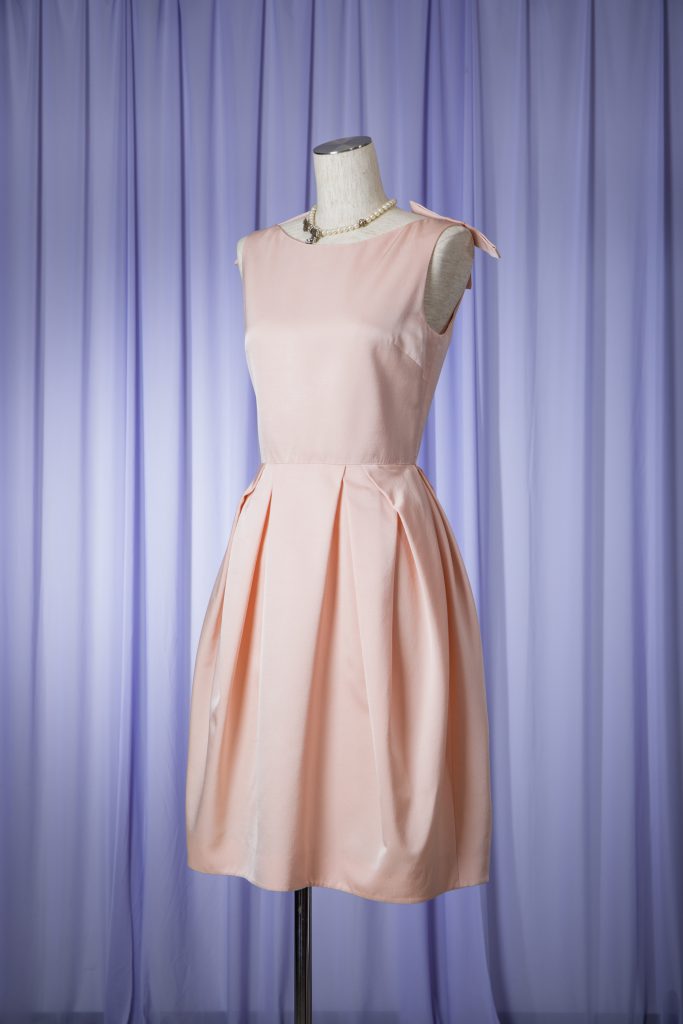 Christian Dior クリスチャンディオール ペールピンク肩リボンドレス