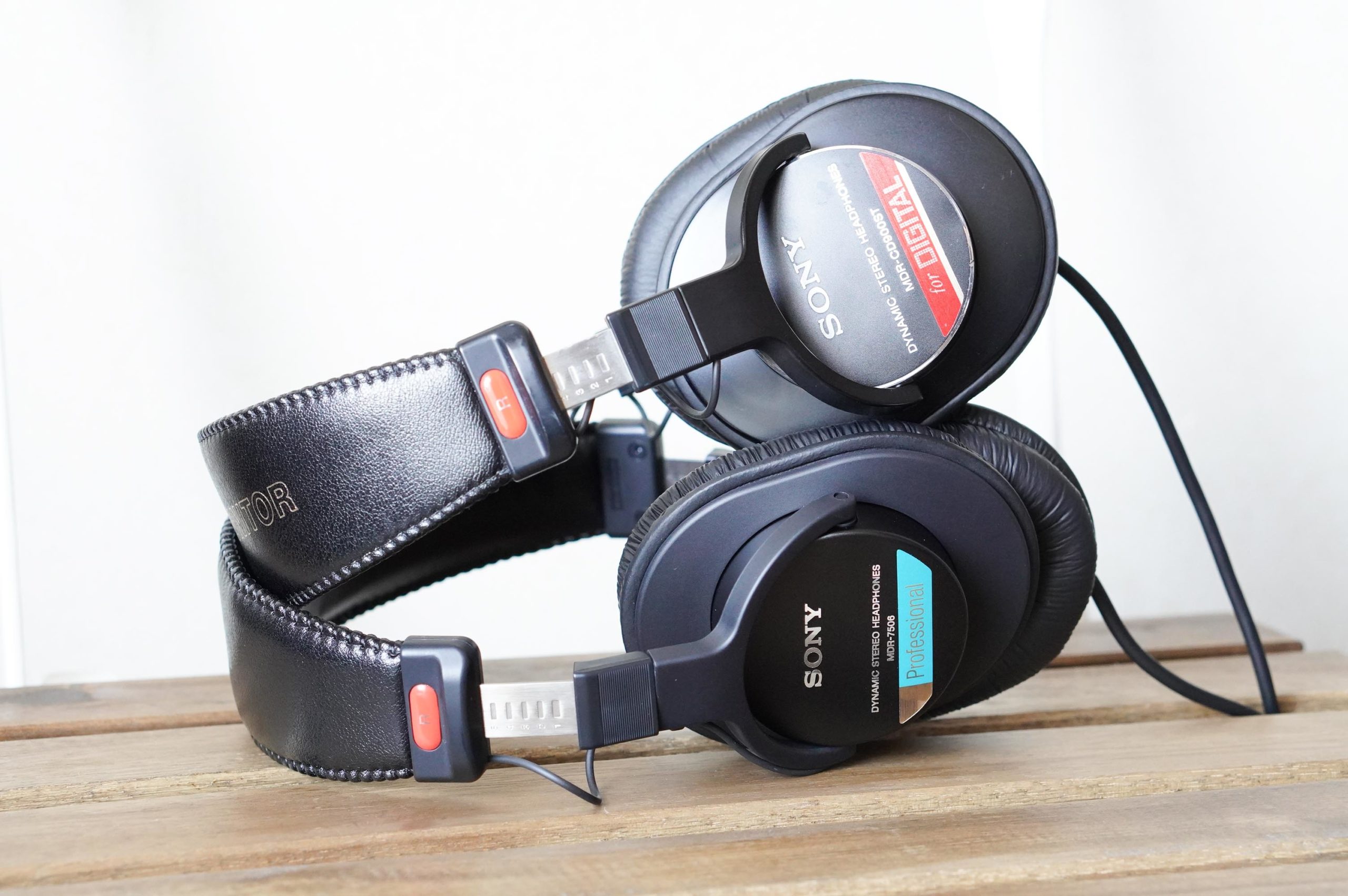 SONY MDR-7506モニターヘッドホンのレビュー！モニターヘッドフォンの