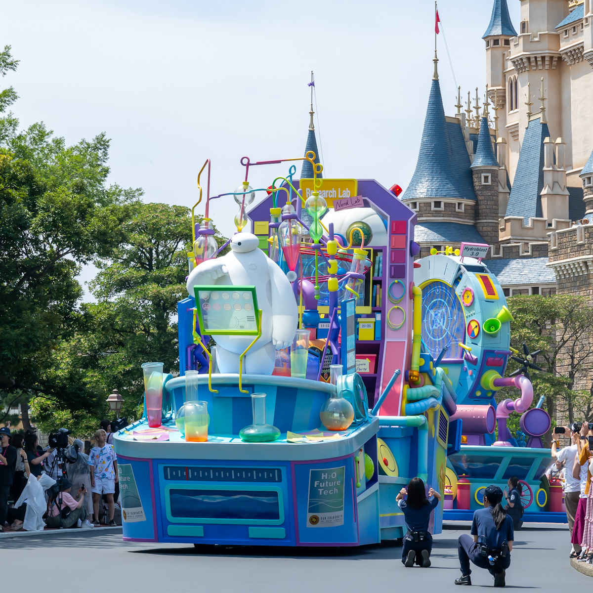 ベイマックスの散水プログラム初開催！東京ディズニーリゾート“2023年