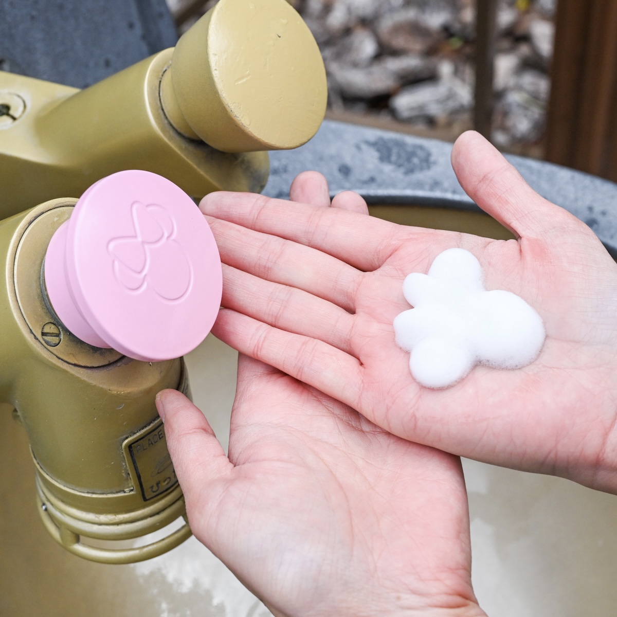 ミニー形の泡で手洗い！東京ディズニーリゾート“ミニー・ベスティーズ