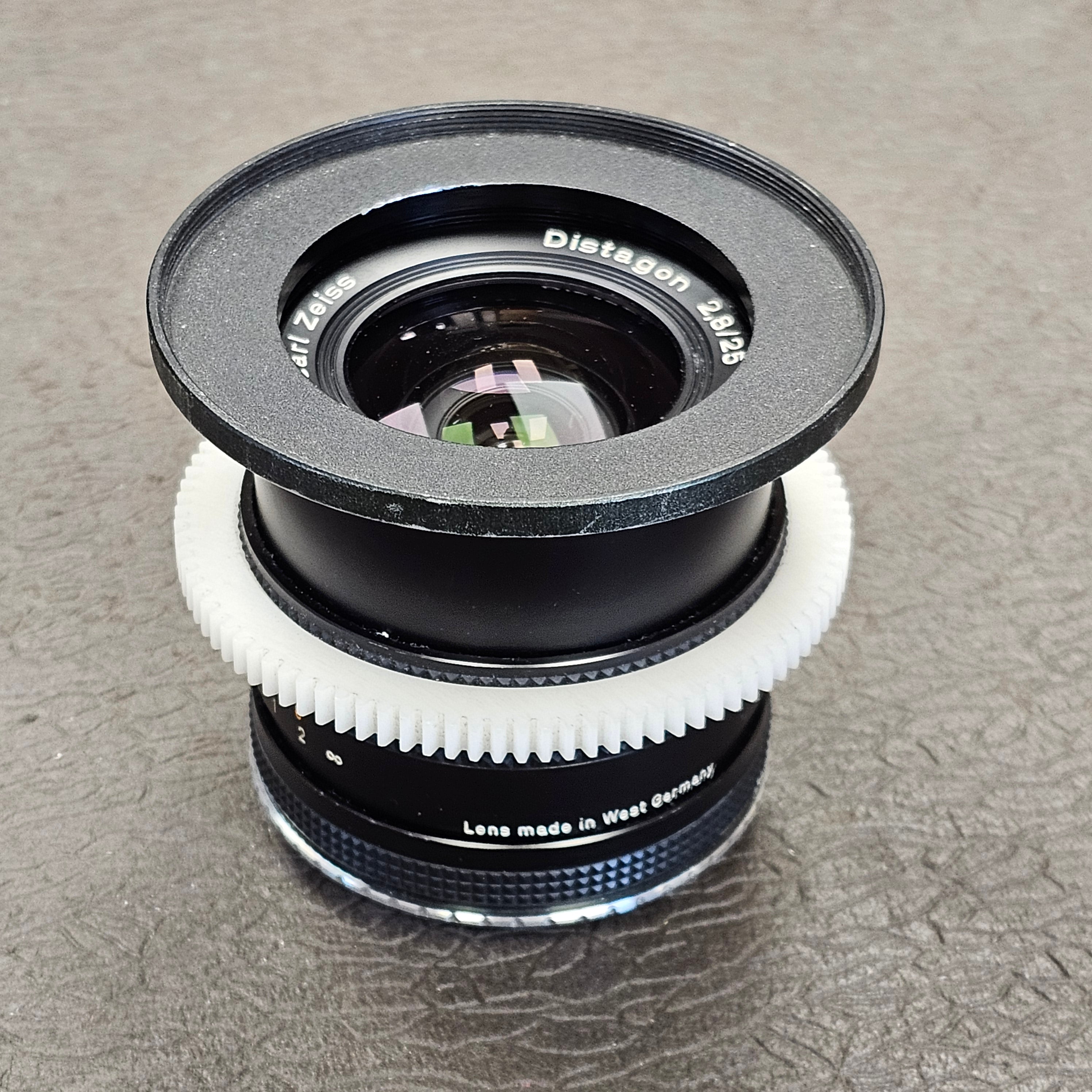 Zeiss Contax Distagon 25mm f2.8 T* Contax Mount Lens S# 6005239