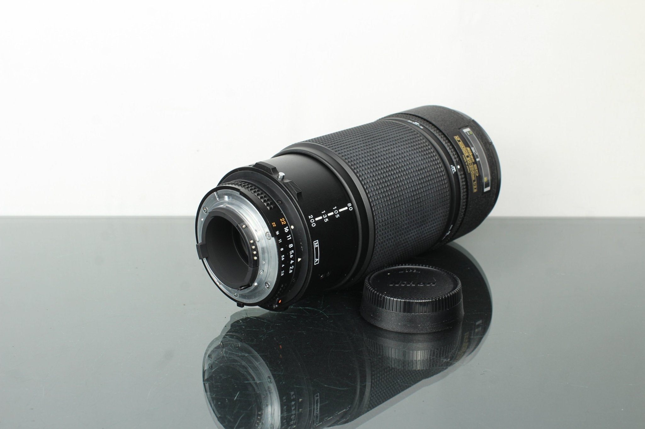 Nikon ED AF Nikkor 80-200mm 1:2.8 Nikon F-mount – Dutch|Thrift