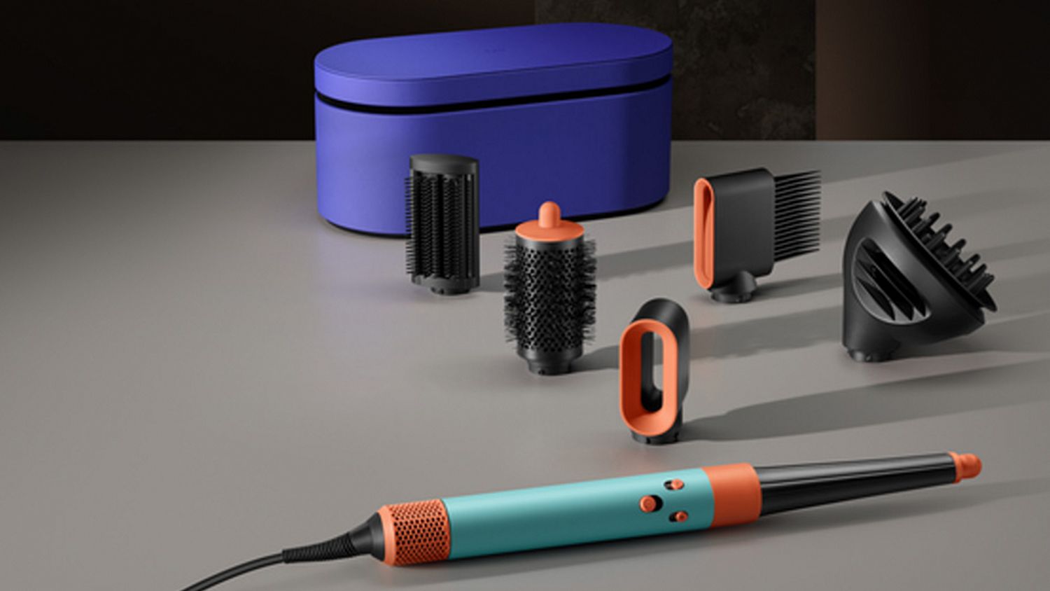 Dyson Airwrap i.d.™ multi-styler and dryer Curly+Coily | Ceramic