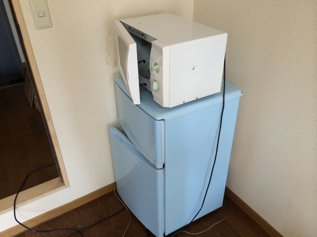 ヤマダ電機の冷蔵庫引き取り処分の利用方法！リサイクル料や注意点も