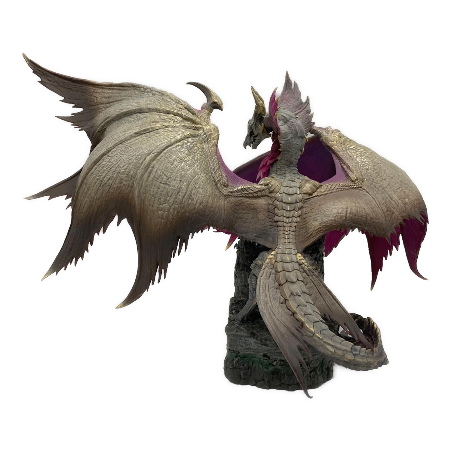 カプコン 爵銀龍 メル・ゼナ 開封品 CFB クリエイターズモデル