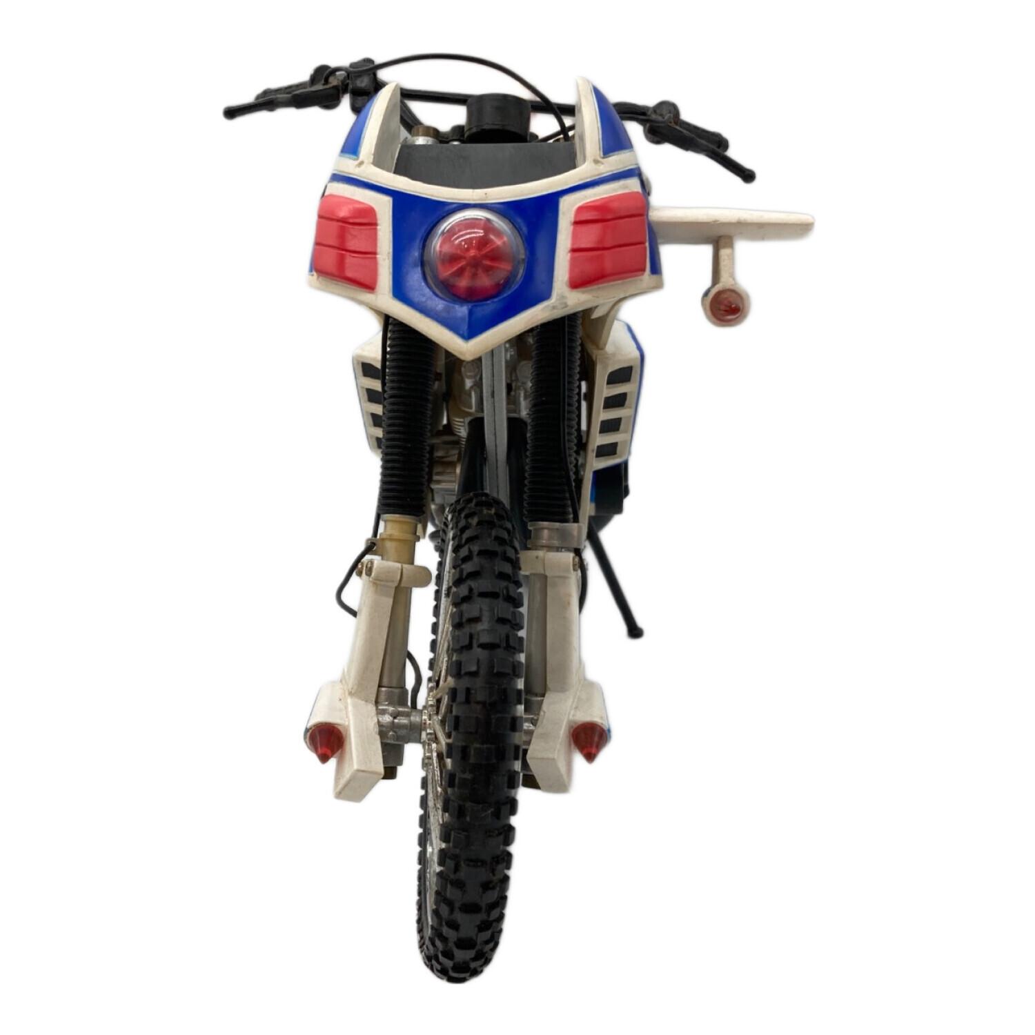 仮面ライダーV3 ハリケーン 1/6スケールダイキャストモデル