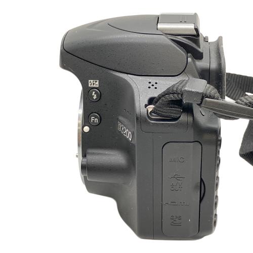 Nikon (ニコン) デジタル一眼レフカメラ D3200 ダブルズームキット