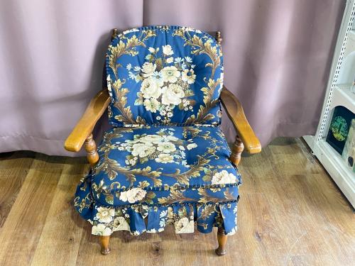 飛騨産業 穂高 木製アームチェア 花柄カバー付き 1脚 飛騨産業 穂高 木製