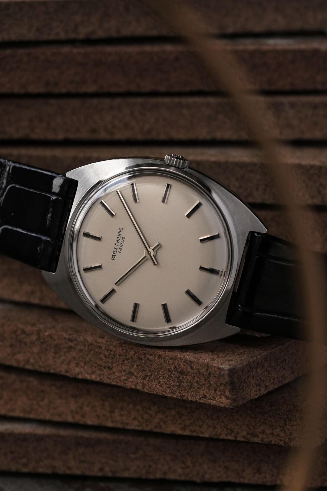 パテックフィリップ/カラトラバ/Cライン/トノーケース/シルバー