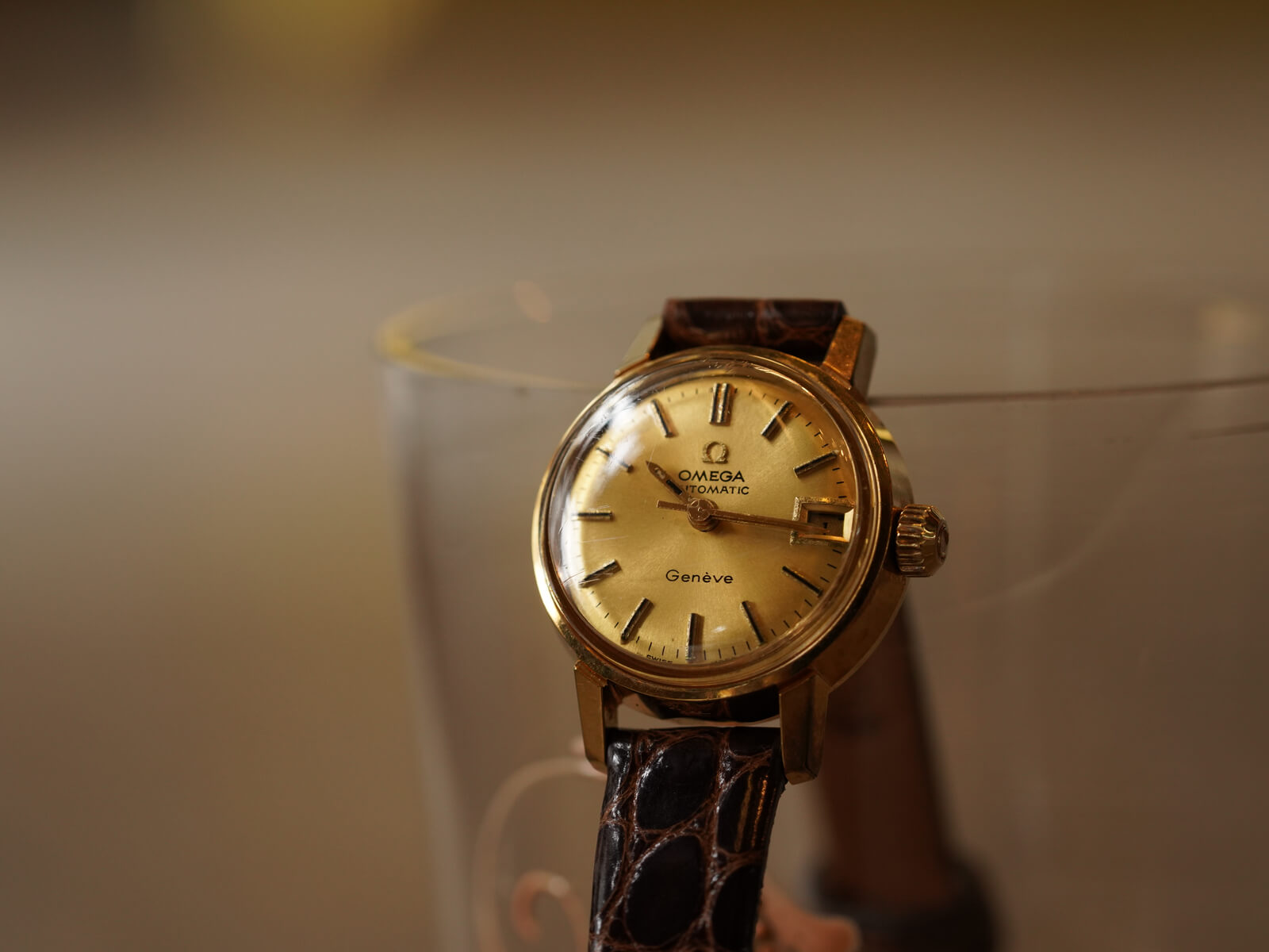オメガ/ジュネーブデイト/ゴールドダイヤル/SSGP/自動巻き/Ref566.002