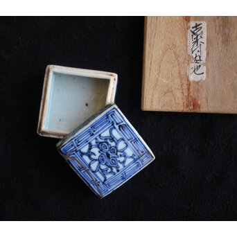 清朝期 新渡 染付 青花香合 P556｜骨董店 のびる 古美術 骨董 和風建具